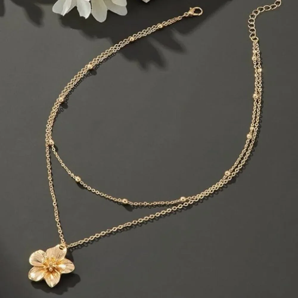 Layered Flower Necklace - Picture 5 of 6